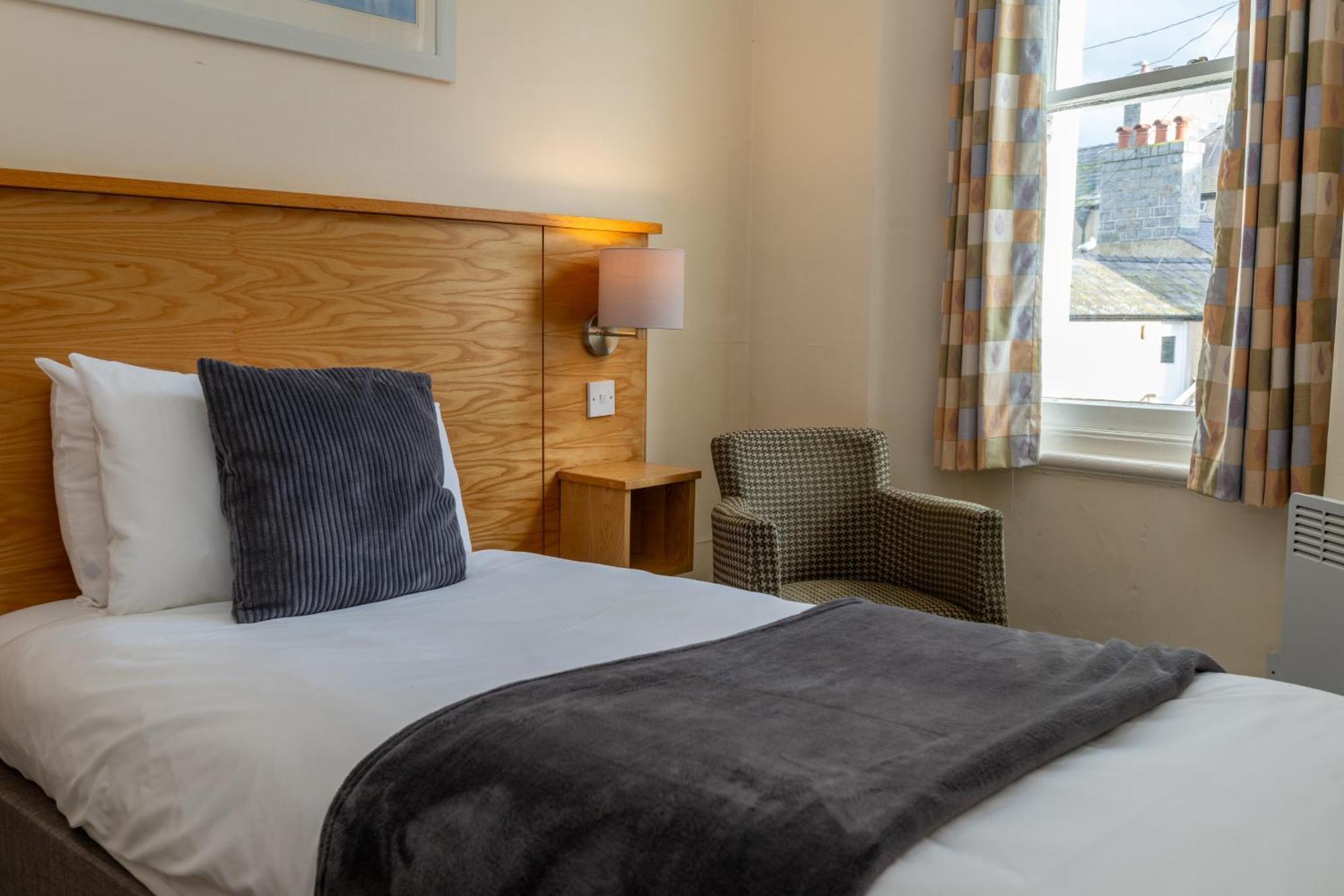 Castle Court Hotel Beaumaris Exterior foto